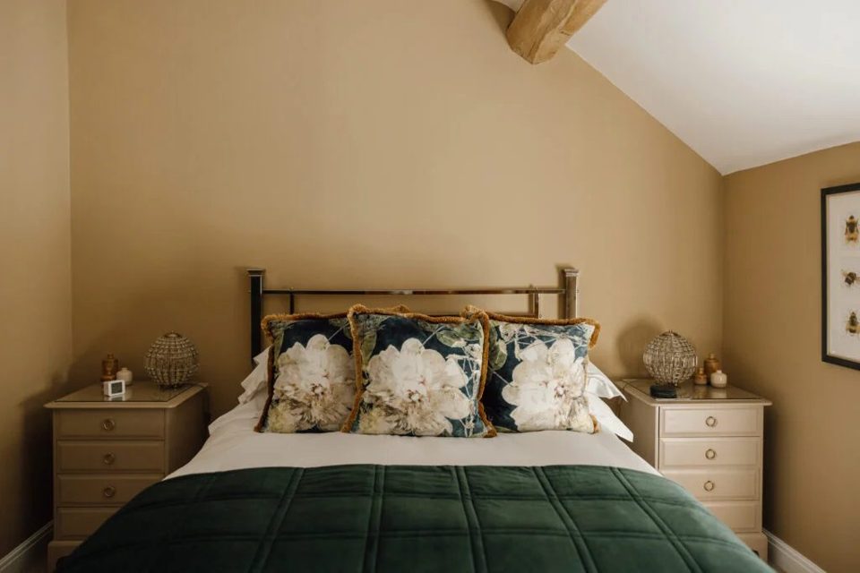 Brackendale Cottage