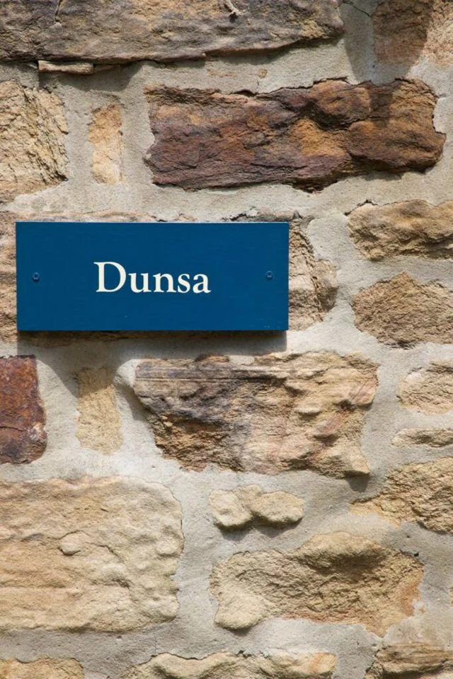 Dunsa Cottage