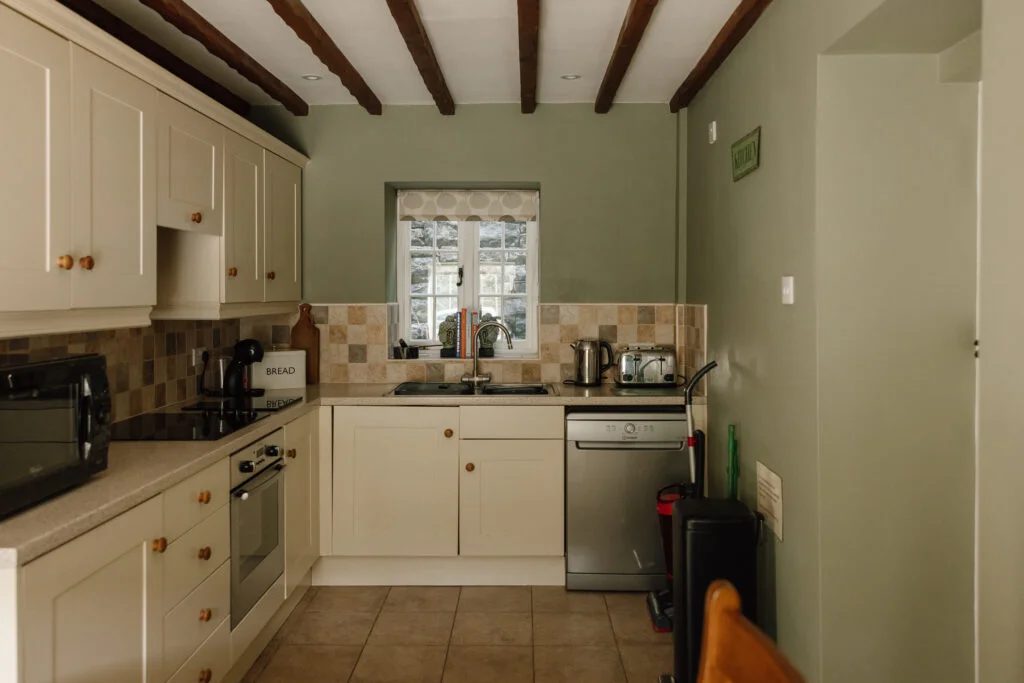 Brackendale Cottage
